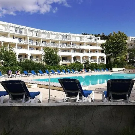 Dans Un Parc Résidentiel Proche * La Baule-Escoublac